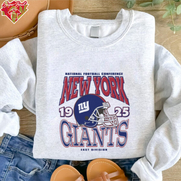 New York Giants Classic Team Helmet Long Sleeve T Shirt