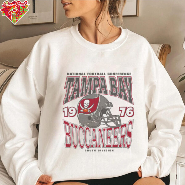 Tampa Bay Buccaneers Classic Team Helmet Long Sleeve T Shirt