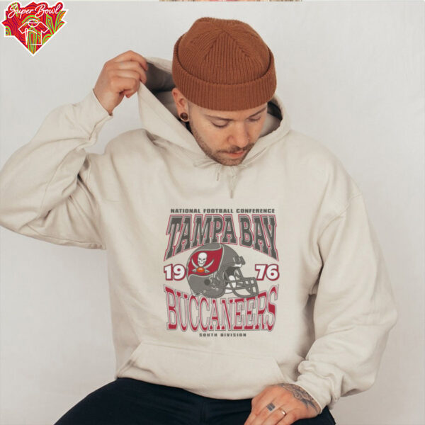 Tampa Bay Buccaneers Classic Team Helmet Long Sleeve T Shirt