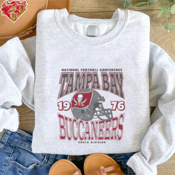 Tampa Bay Buccaneers Classic Team Helmet Long Sleeve T Shirt