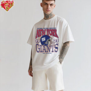 New York Giants Classic Team Helmet Long Sleeve T Shirt