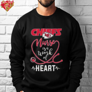 Kansas City Chiefs NFL Nurse Is A Work Of Heart Unisex T Shirt