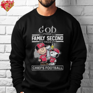 God First Family Second Then Kansas City Chiefs Football x Snoopy Limited Edition Unisex T Shirt