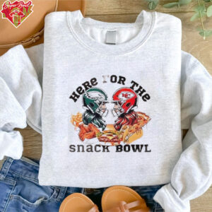 Official Super Bowl Kansas City Chiefs Vs Philadelphia Eagles Here For The Snacks Bow 2025 Shirt