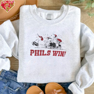 Peanuts characters Phils win Philadelphia Phillies shirt