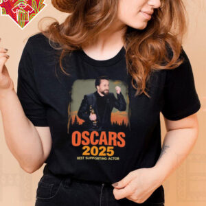 Kieran Culkin Wins Oscar For Best Supporting Actor 2025 Unisex T shirt